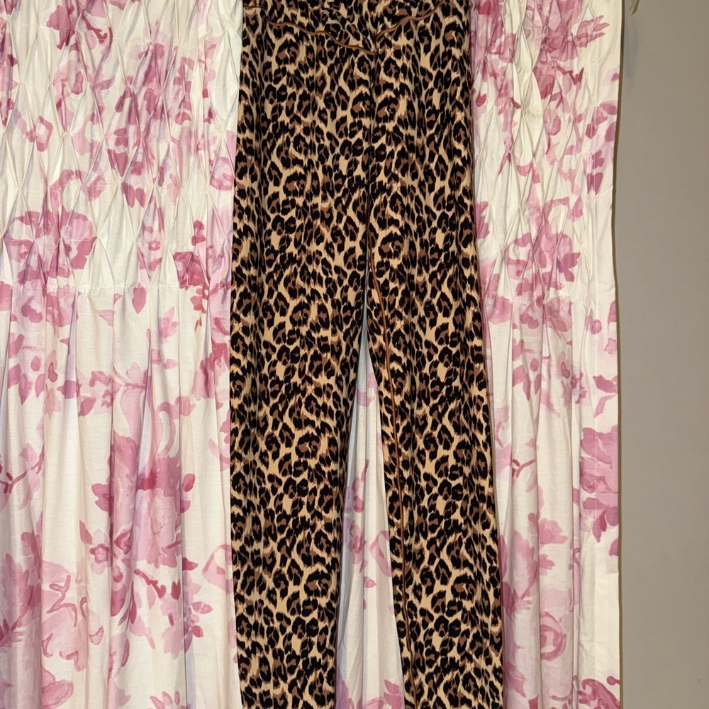 Leopard Print Women's cross waist Aerie leggings